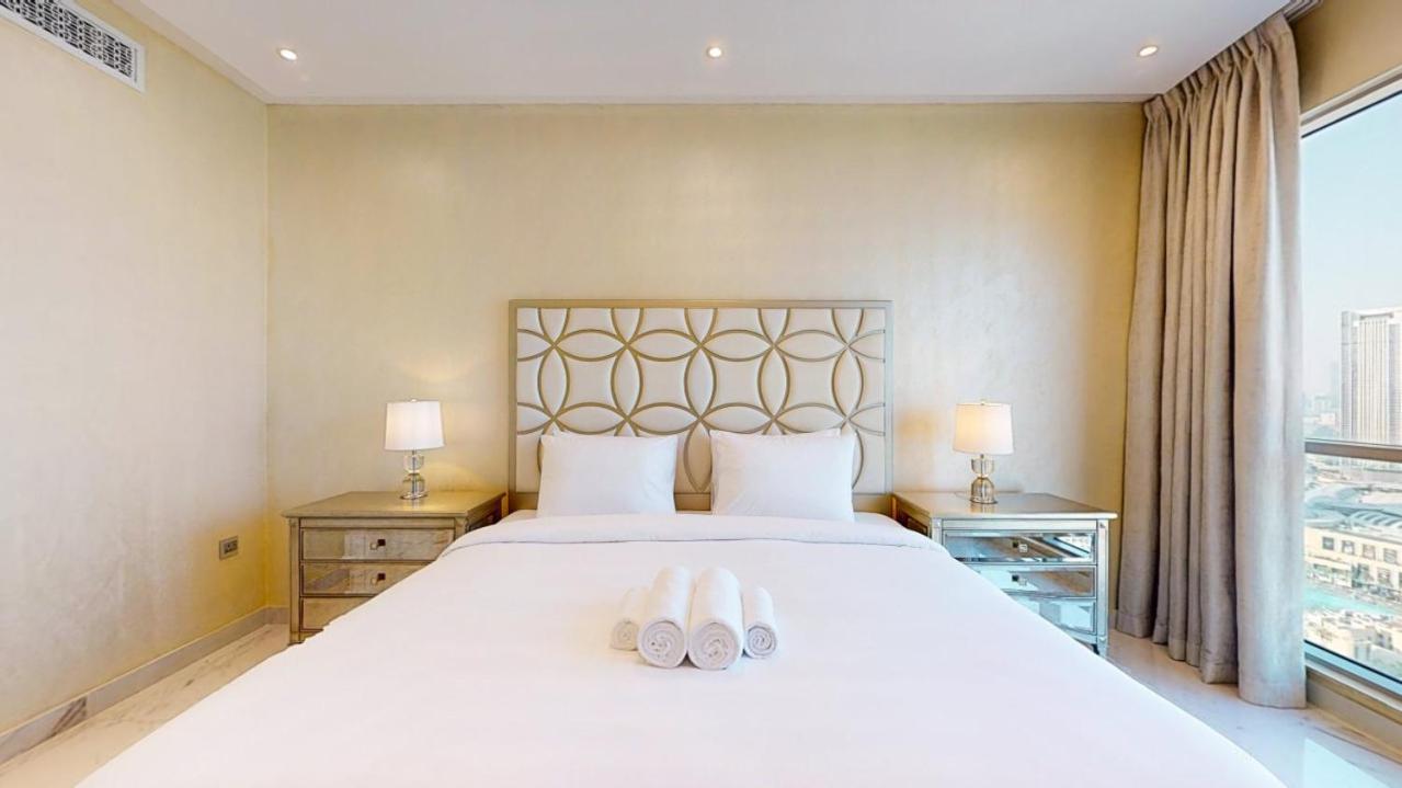 The Residences 7 - Elegant Two Bed With View Apartment *