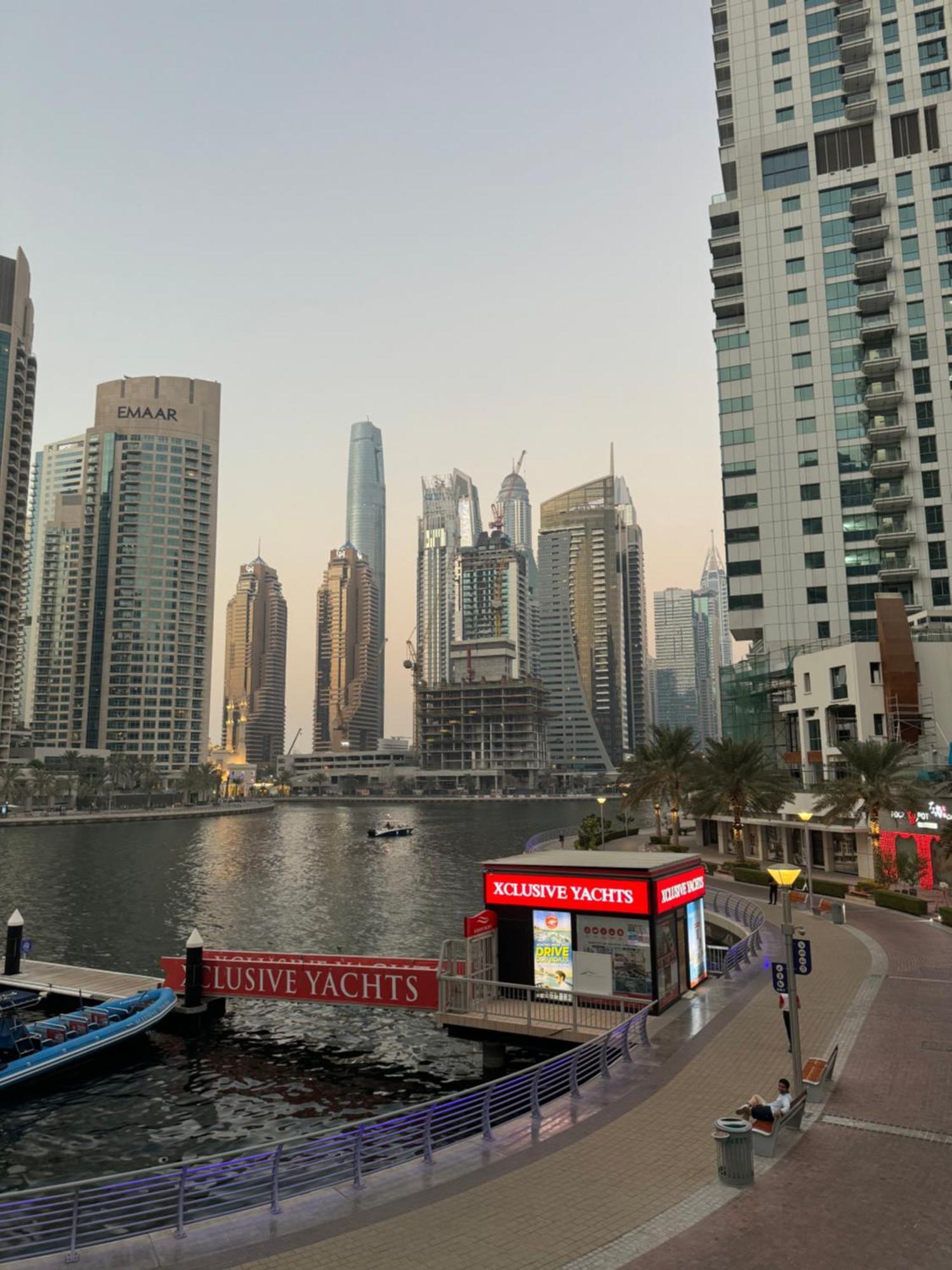 Golden Hour Marina View Apartment