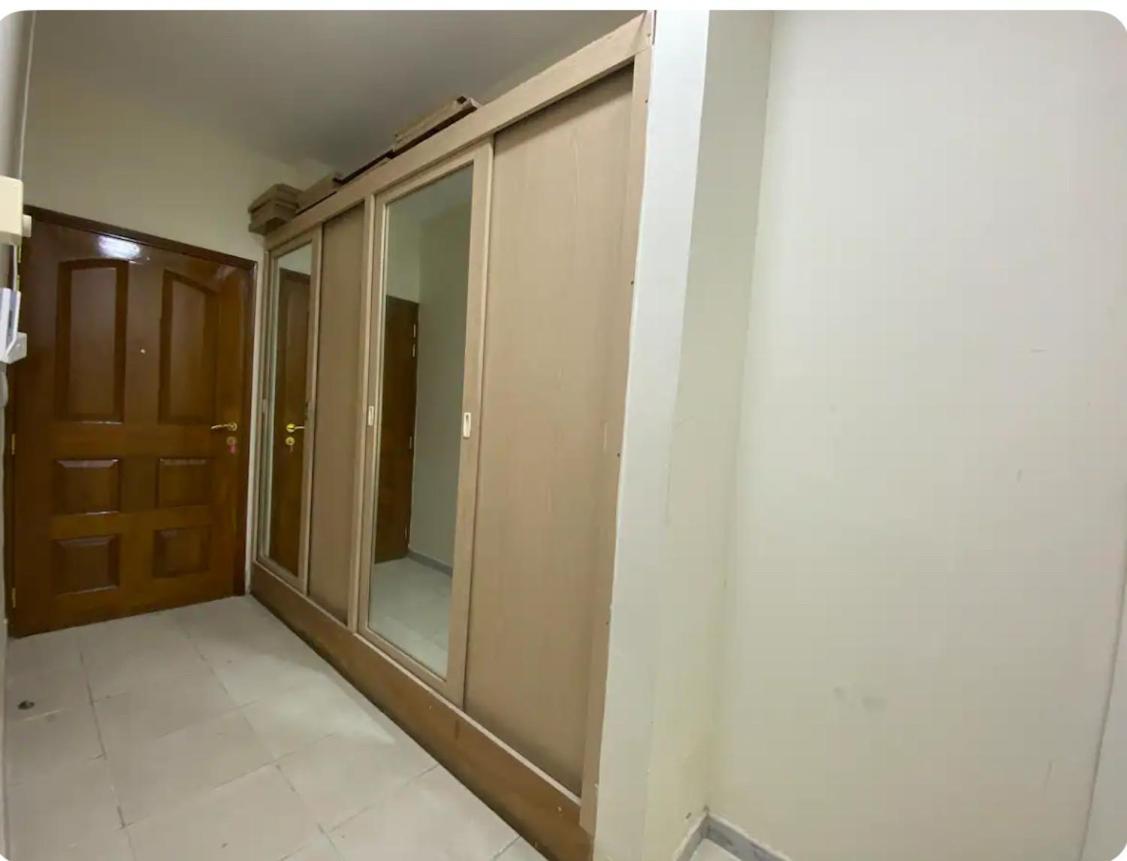 Royal House Capsule Capsule hotel