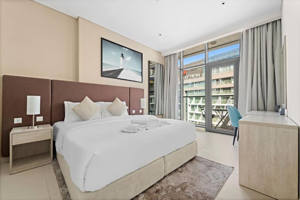 Chic Living 1 Bhk With Access Apartment Dubai