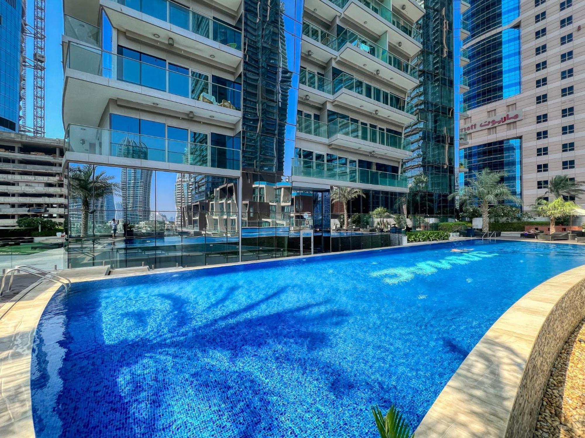 Apartment The Smart Concierge - Damac Heights Dubai