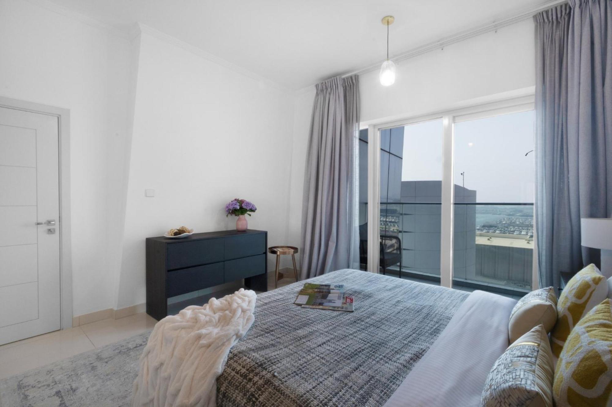 The Smart Concierge - Damac Heights