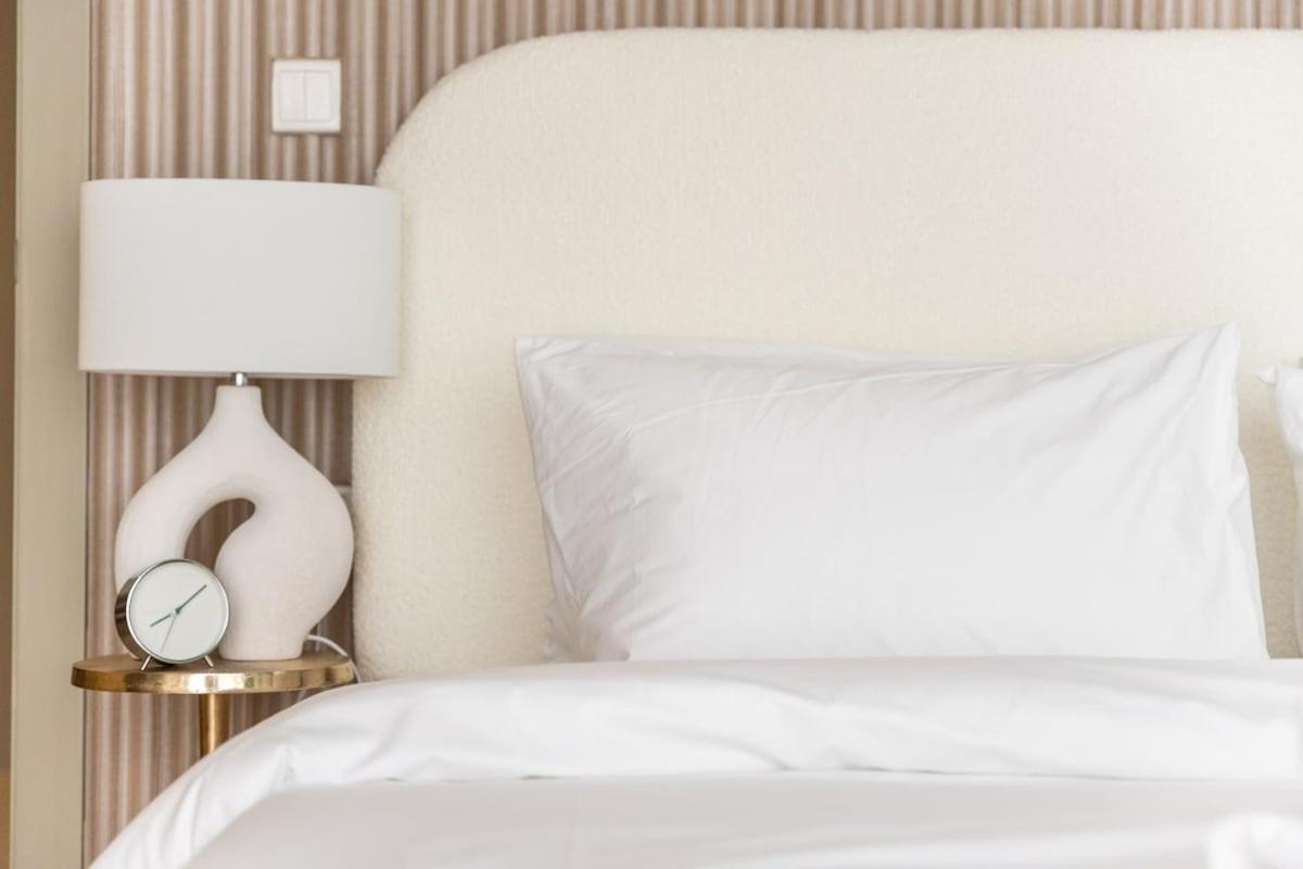 Serene 2-bedroom With Views Of The Cityscape At Aykon City Tower C In Business Bay