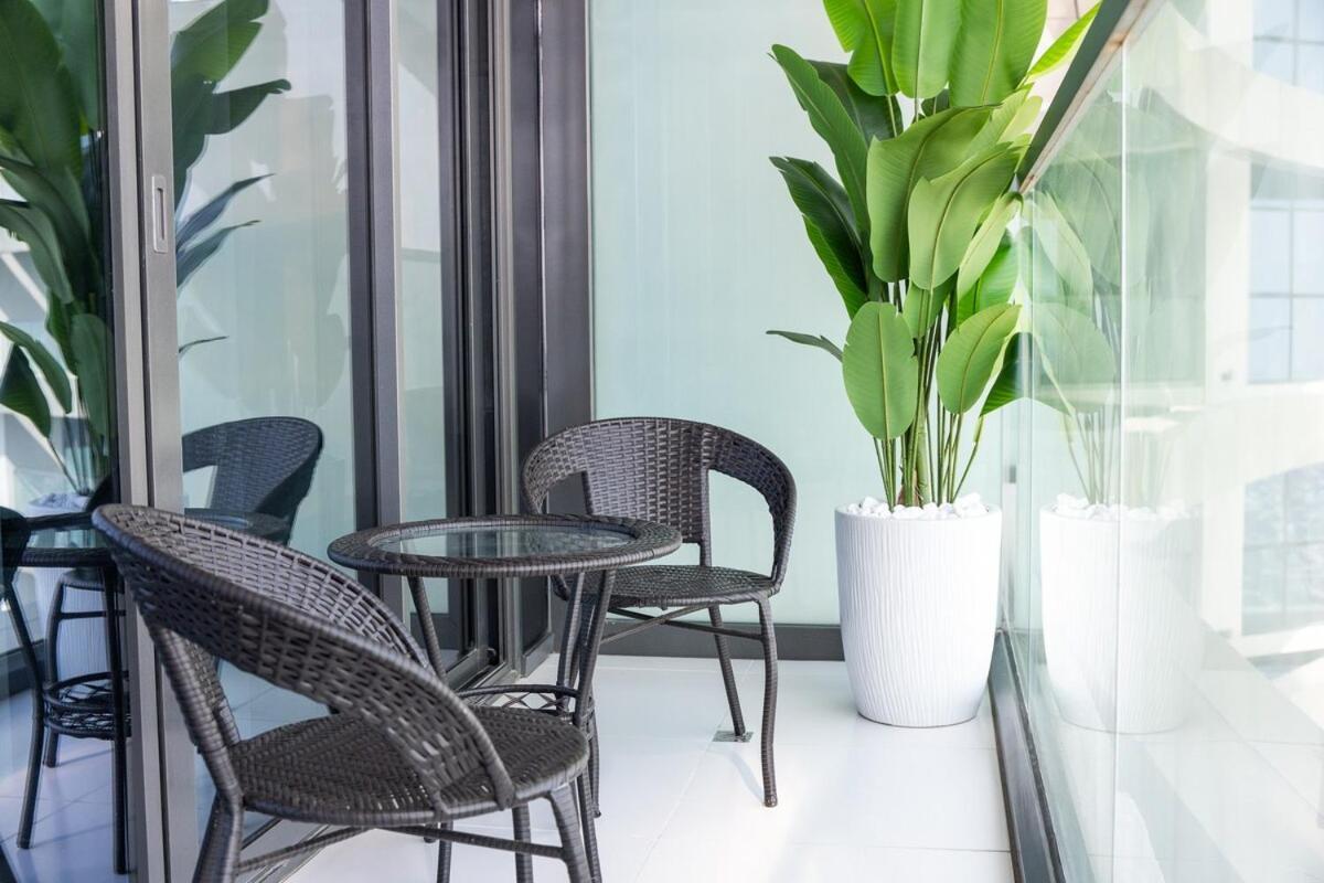 Serene 2-bedroom With Views Of The Cityscape At Aykon City Tower C In Business Bay *