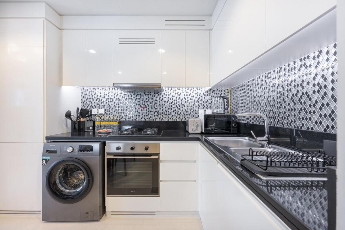 Serene 2-bedroom With Views Of The Cityscape At Aykon City Tower C In Business Bay Dubai