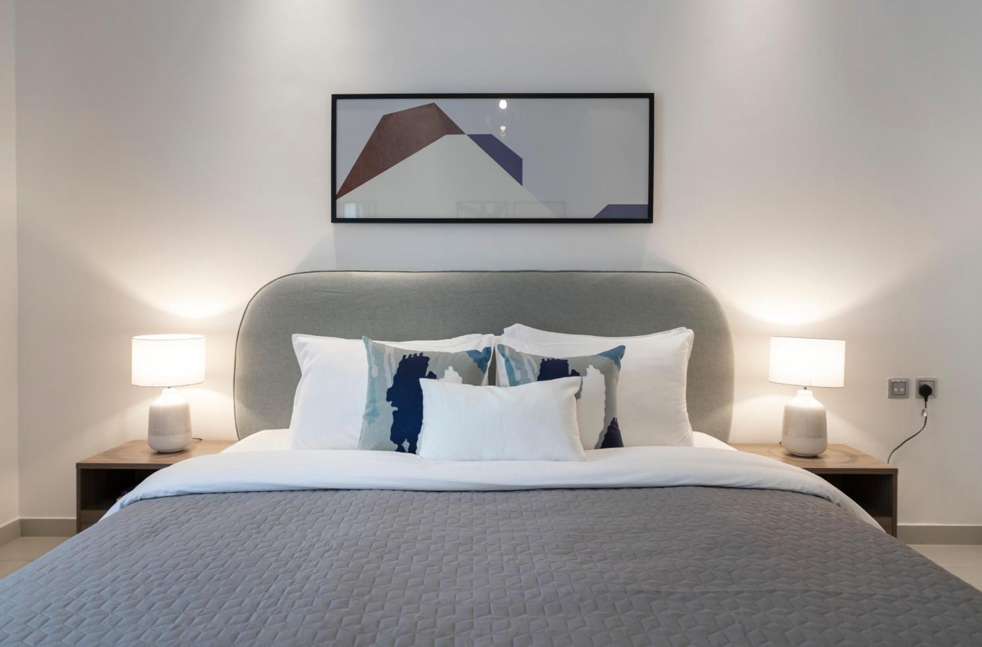 2br Api 1000 Community View Jumeirah Apartment Dubai