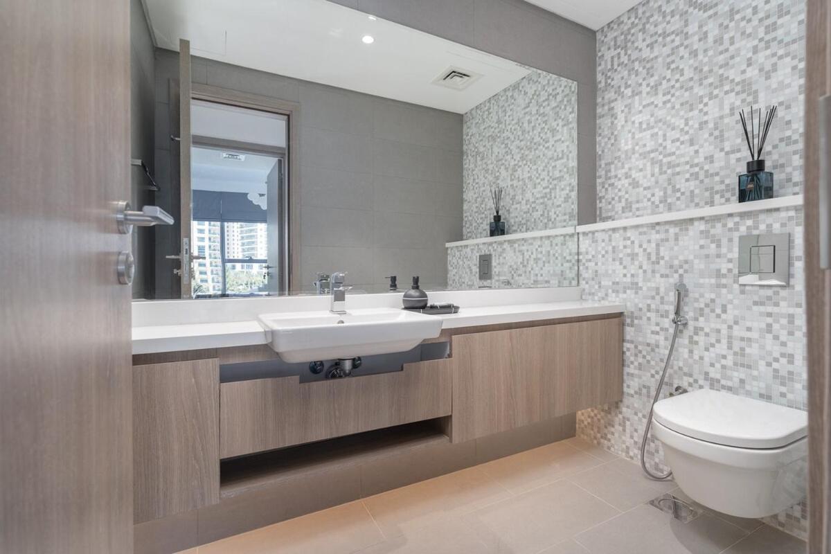 Exceptional 3bedroom With The Incredible View In Marina Apartment Dubai
