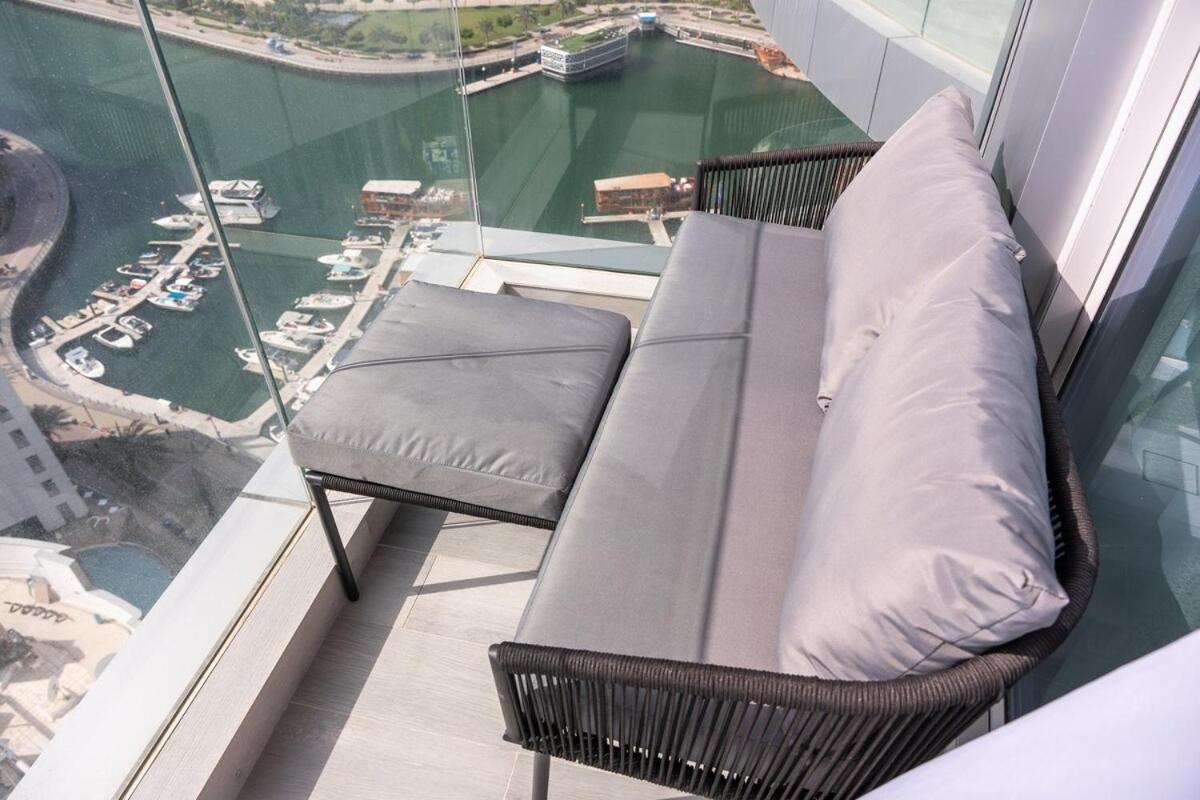 Pristine With Spectacular View In Marina Apartment Dubai