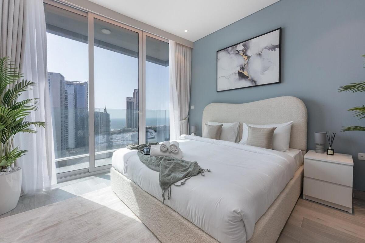 Pristine With Spectacular View In Marina Dubai