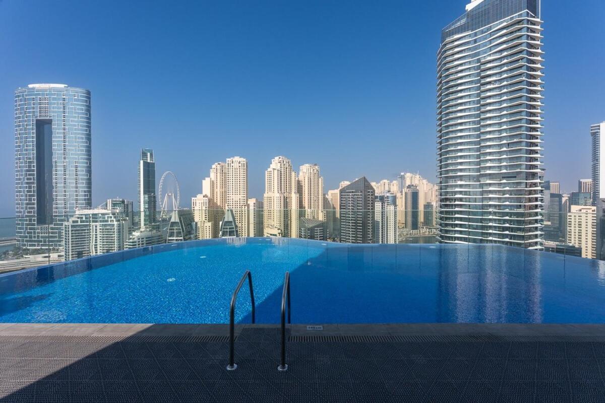 Pristine With Spectacular View In Marina * Dubai