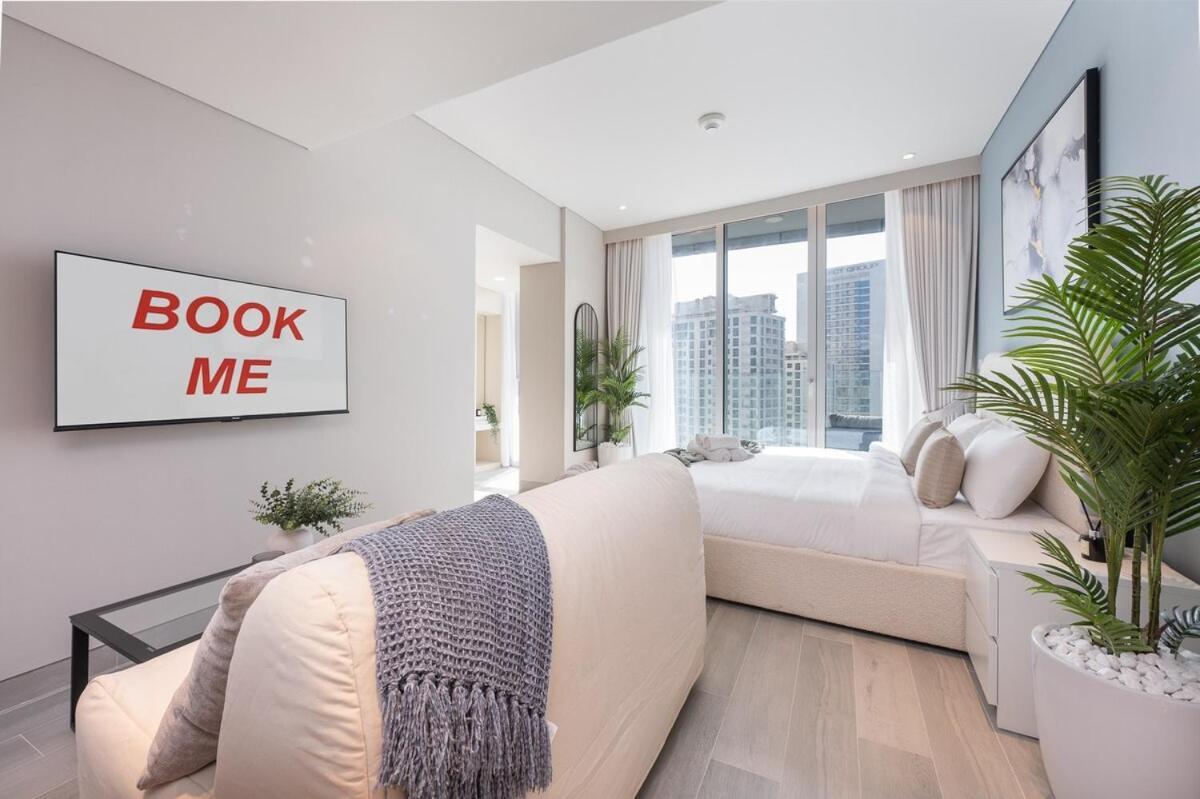 Pristine With Spectacular View In Marina Apartment Dubai
