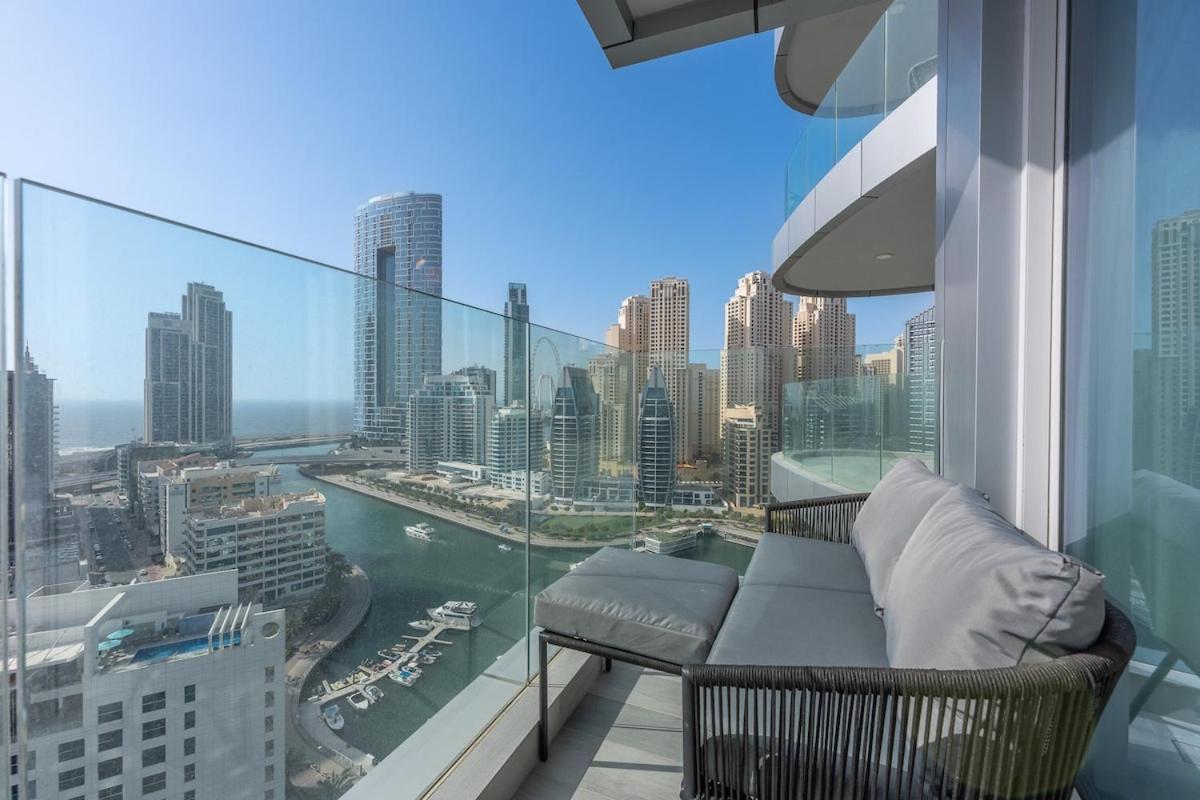 Apartment Pristine With Spectacular View In Marina