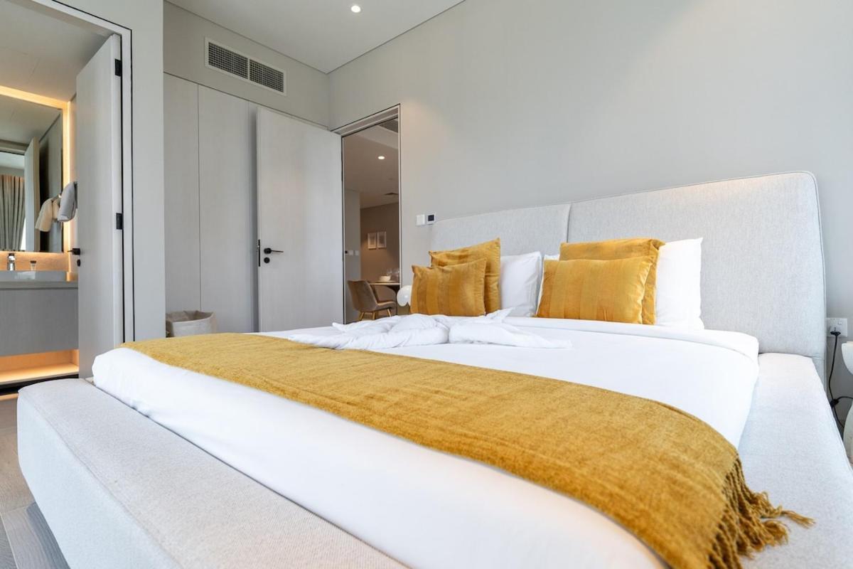 Sensational 1bedroom With Amazing View In Marina