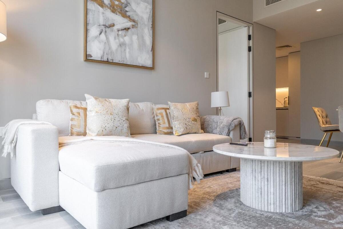 Apartment Sensational 1bedroom With Amazing View In Marina Dubai