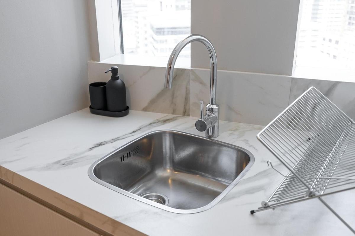 Sensational 1bedroom With Amazing View In Marina