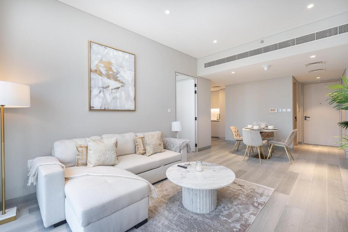 Apartment Sensational 1bedroom With Amazing View In Marina Dubai