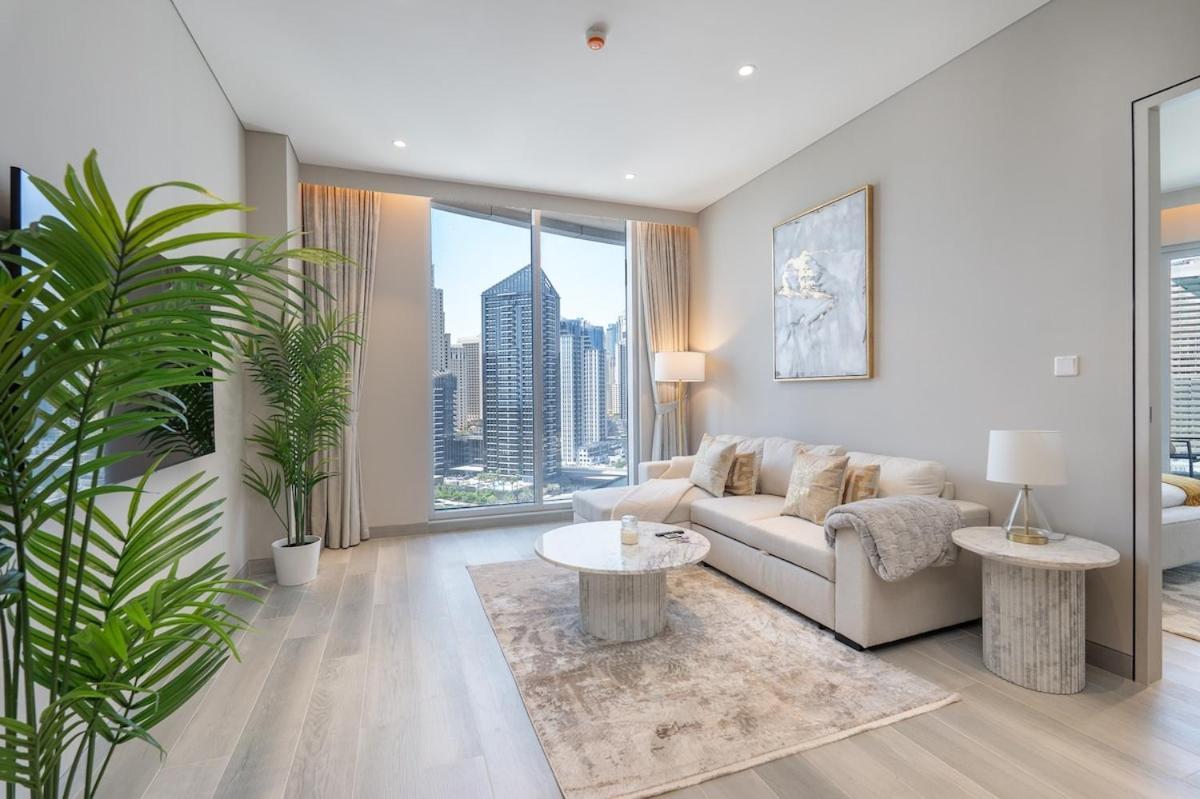 Sensational 1bedroom With Amazing View In Marina