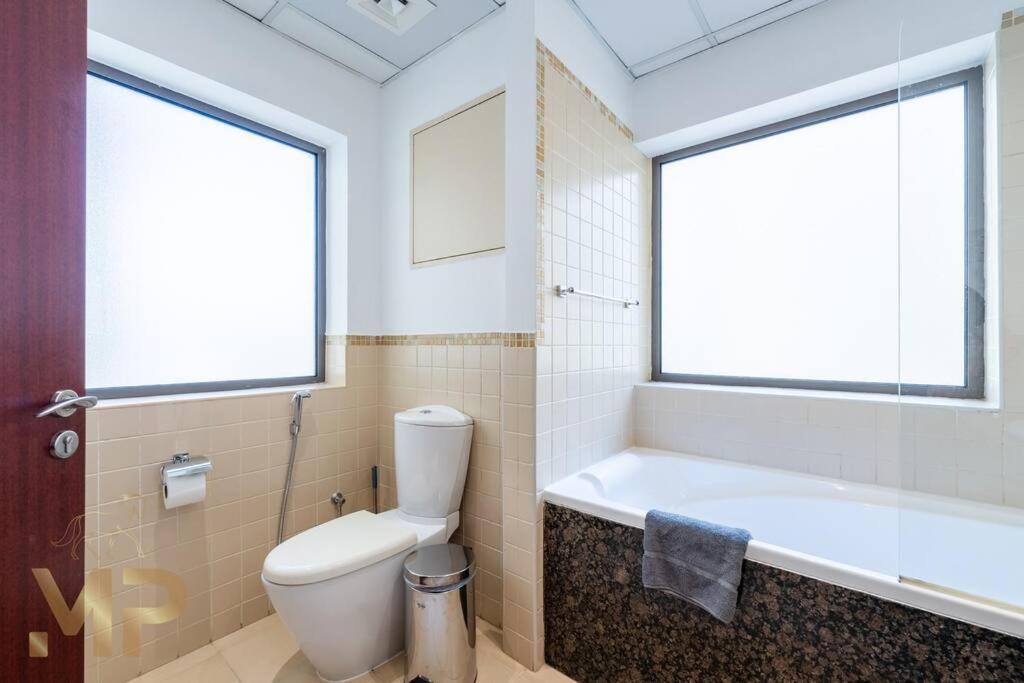 Marco Polo - Perfect Getaway, Sea & Eye Views Apartment