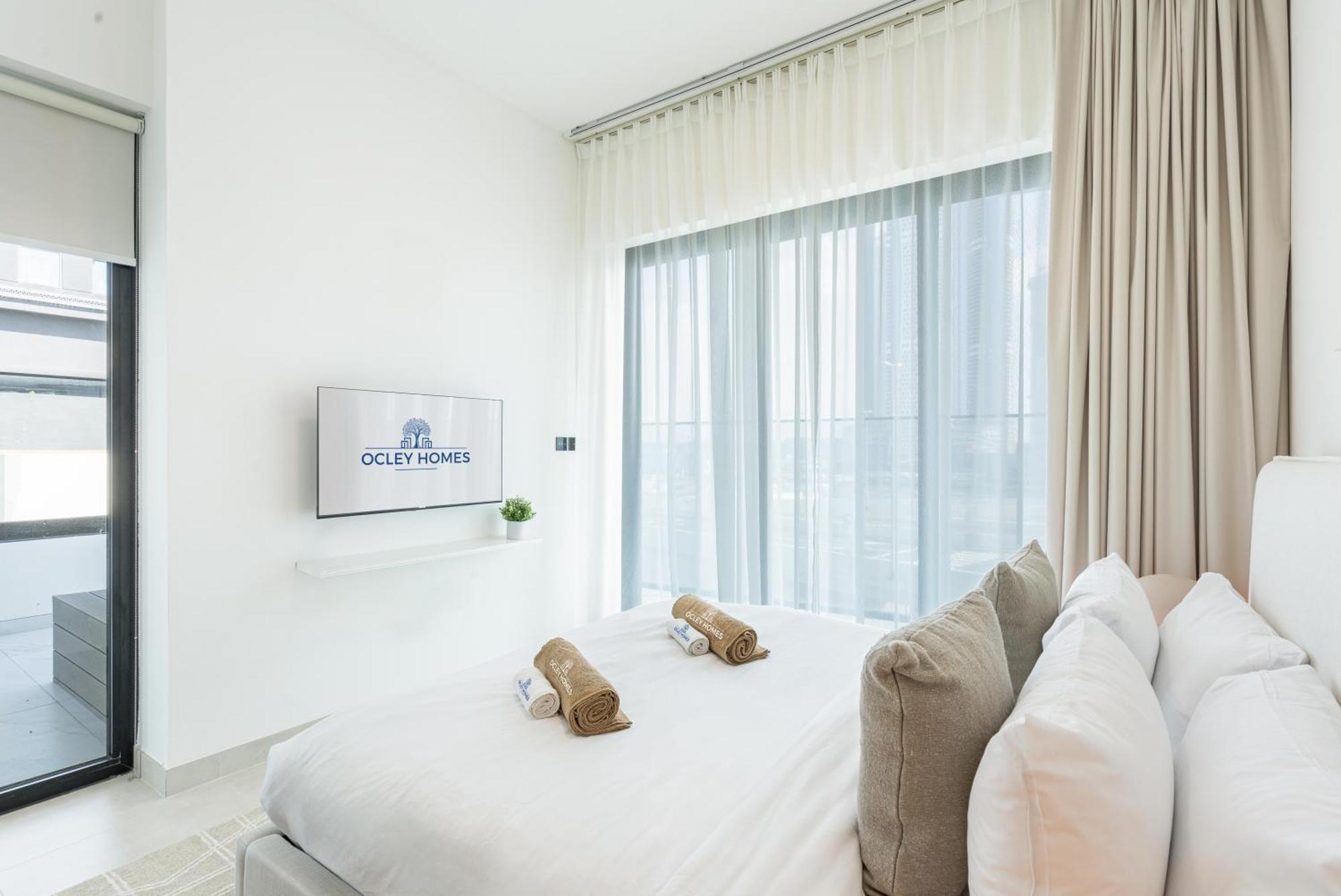 Apartment Stylish With Direct Pool Access By The Canal *