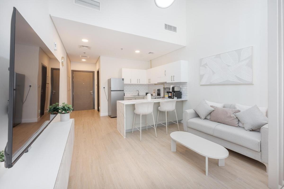 Trendy For 3 At Casa Grande In Jvc! Apartment