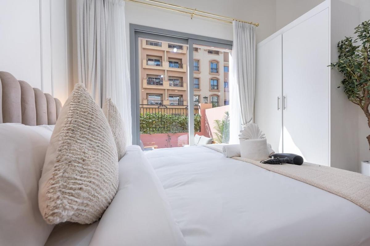 Apartment Trendy For 3 At Casa Grande In Jvc! *