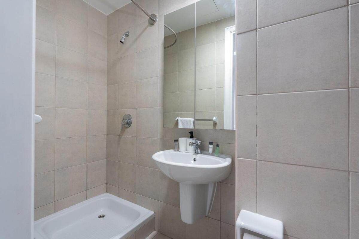 Apartment Spacious 3-bedrooms With Cozy Balcony In Palm Jumeira! *