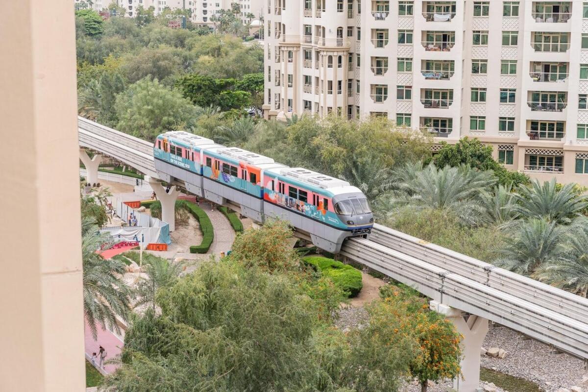 Spacious 3-bedrooms With Cozy Balcony In Palm Jumeira! Apartment *