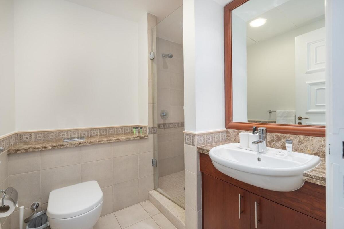 Apartment Spacious 3-bedrooms With Cozy Balcony In Palm Jumeira! *