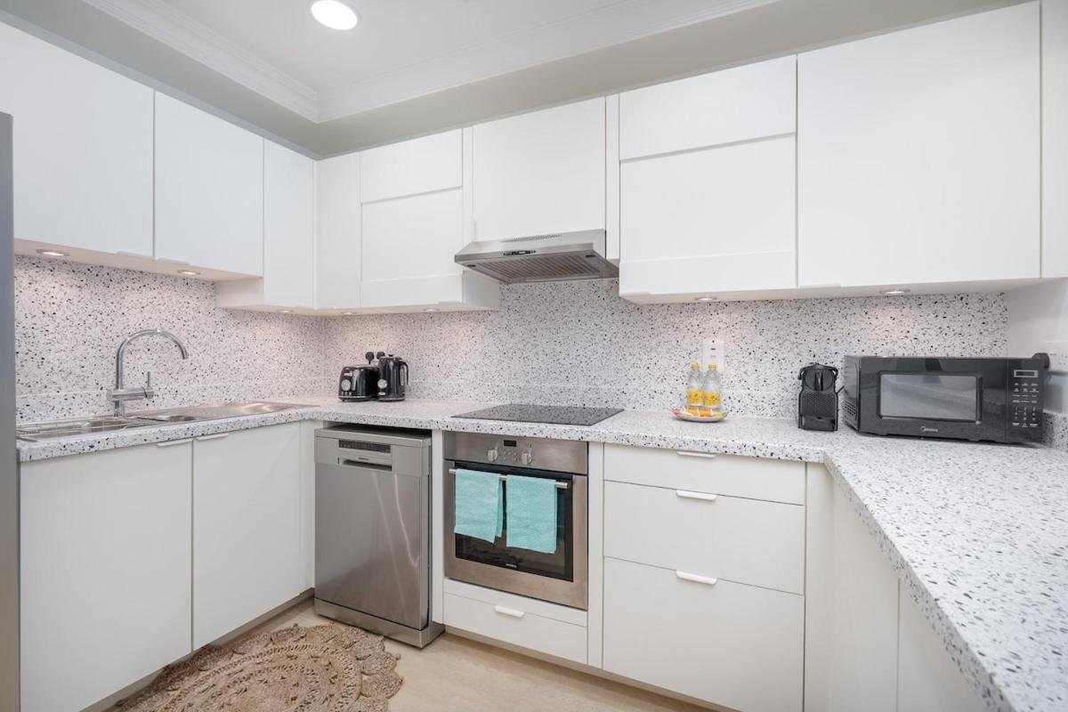 Spacious 3-bedrooms With Cozy Balcony In Palm Jumeira! Apartment