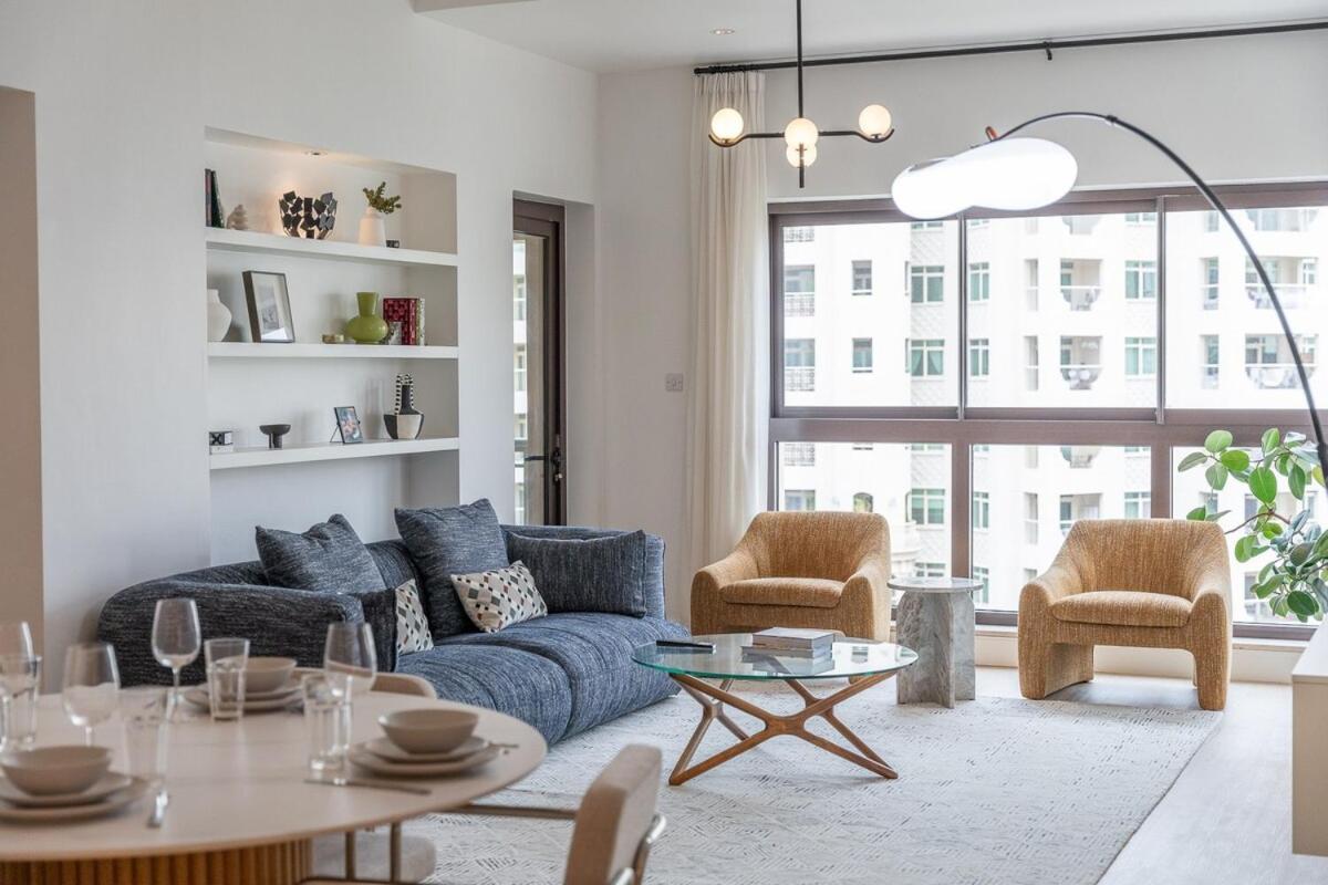 Apartment Spacious 3-bedrooms With Cozy Balcony In Palm Jumeira!