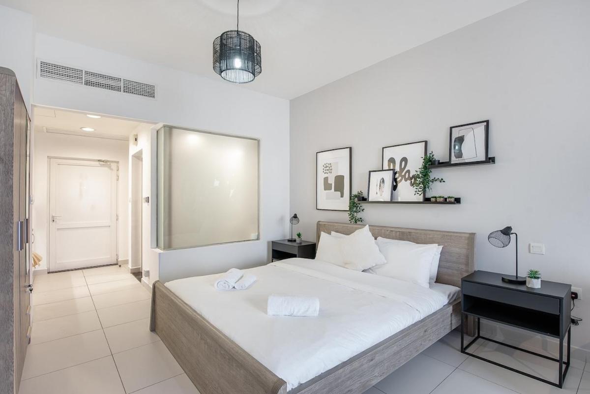 Cozy Studio With Stunning Ocean Views In Palm Jumeirah Apartment Dubai