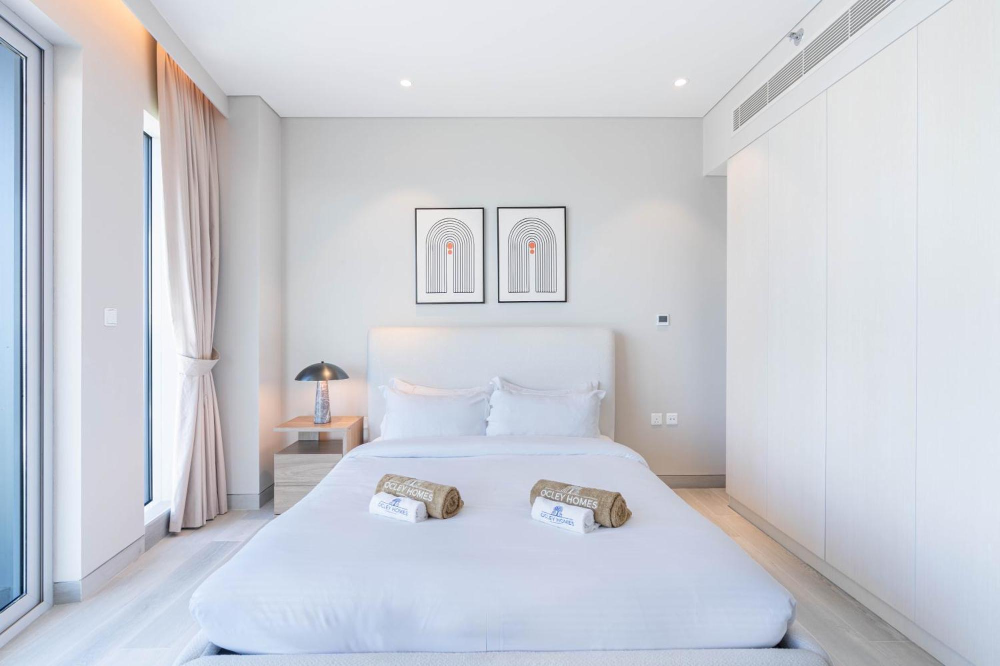 Elegant Brand New With Roof Pool * Dubai