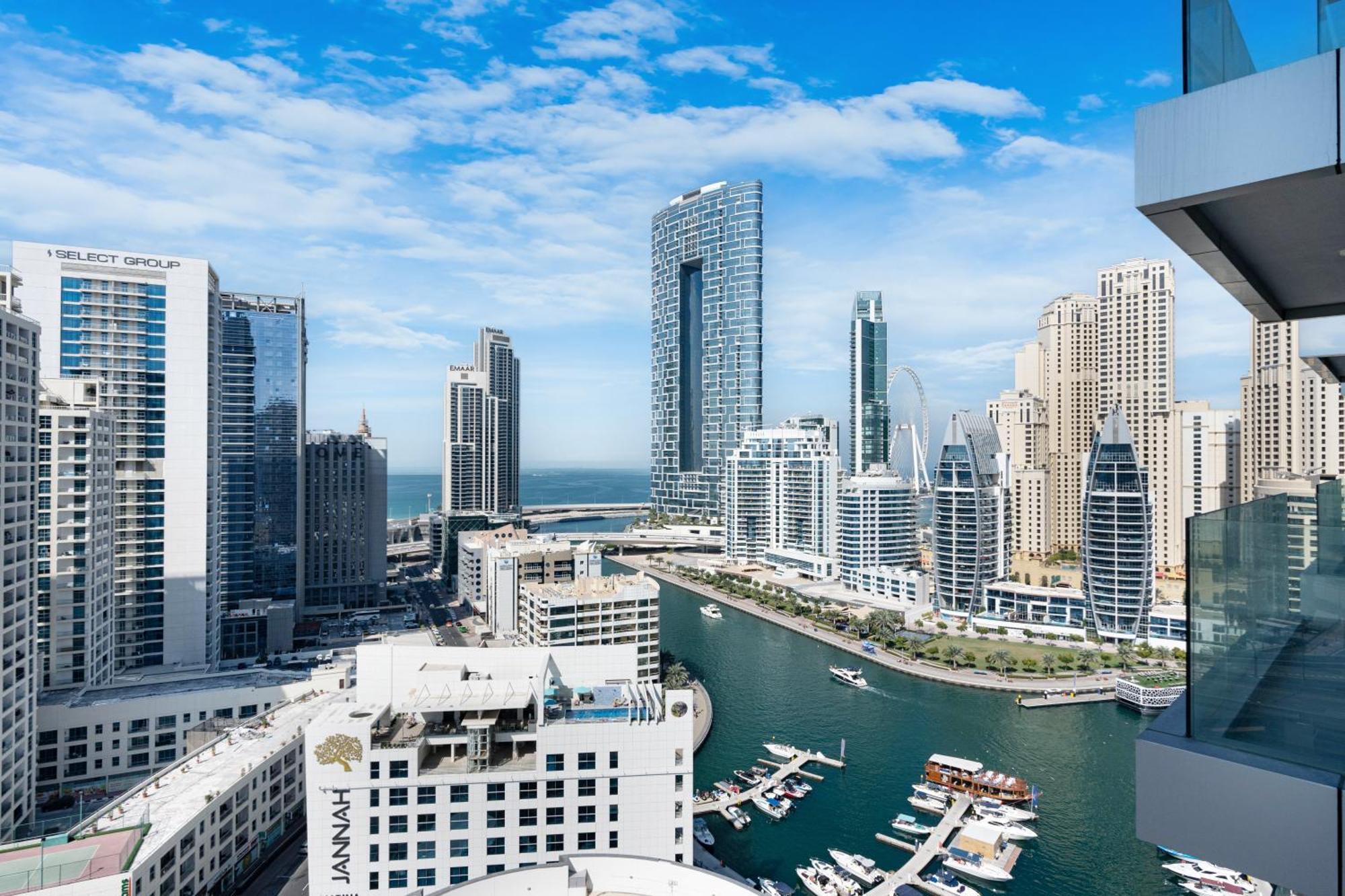 Elegant Brand New With Roof Pool Apartment *