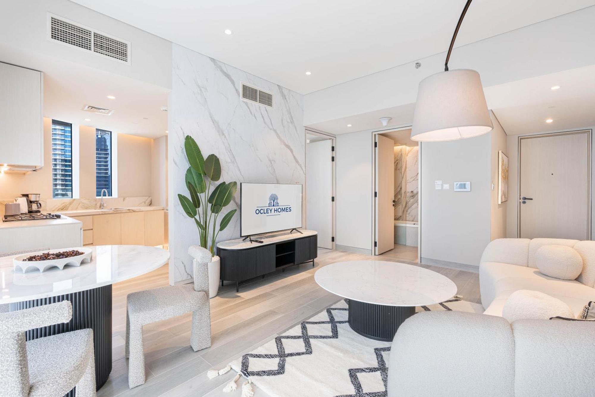 Apartment Elegant Brand New With Roof Pool *