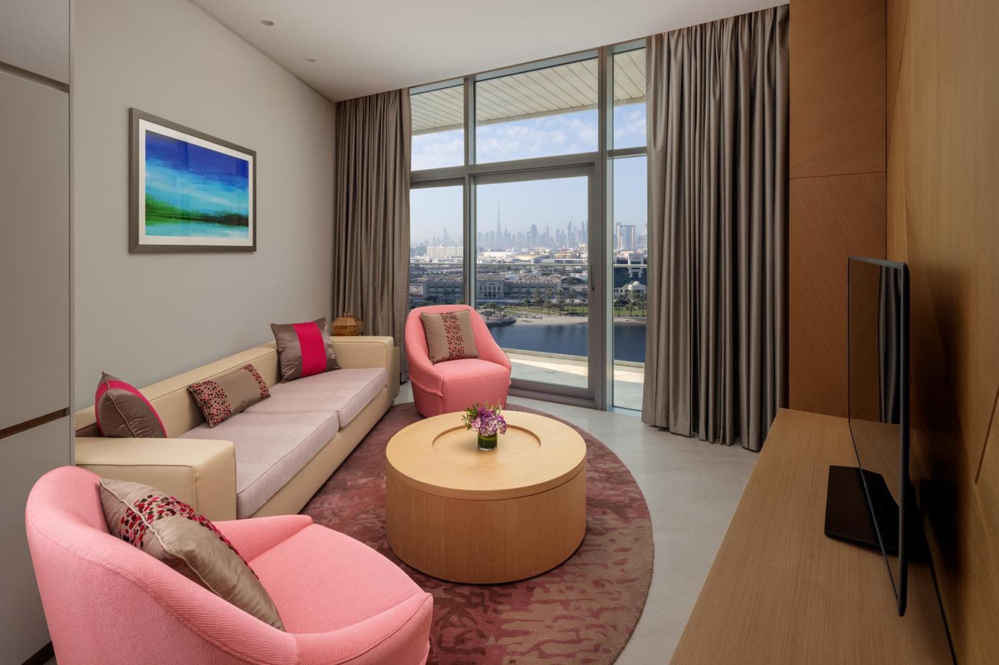 Hilton Creek & Residences