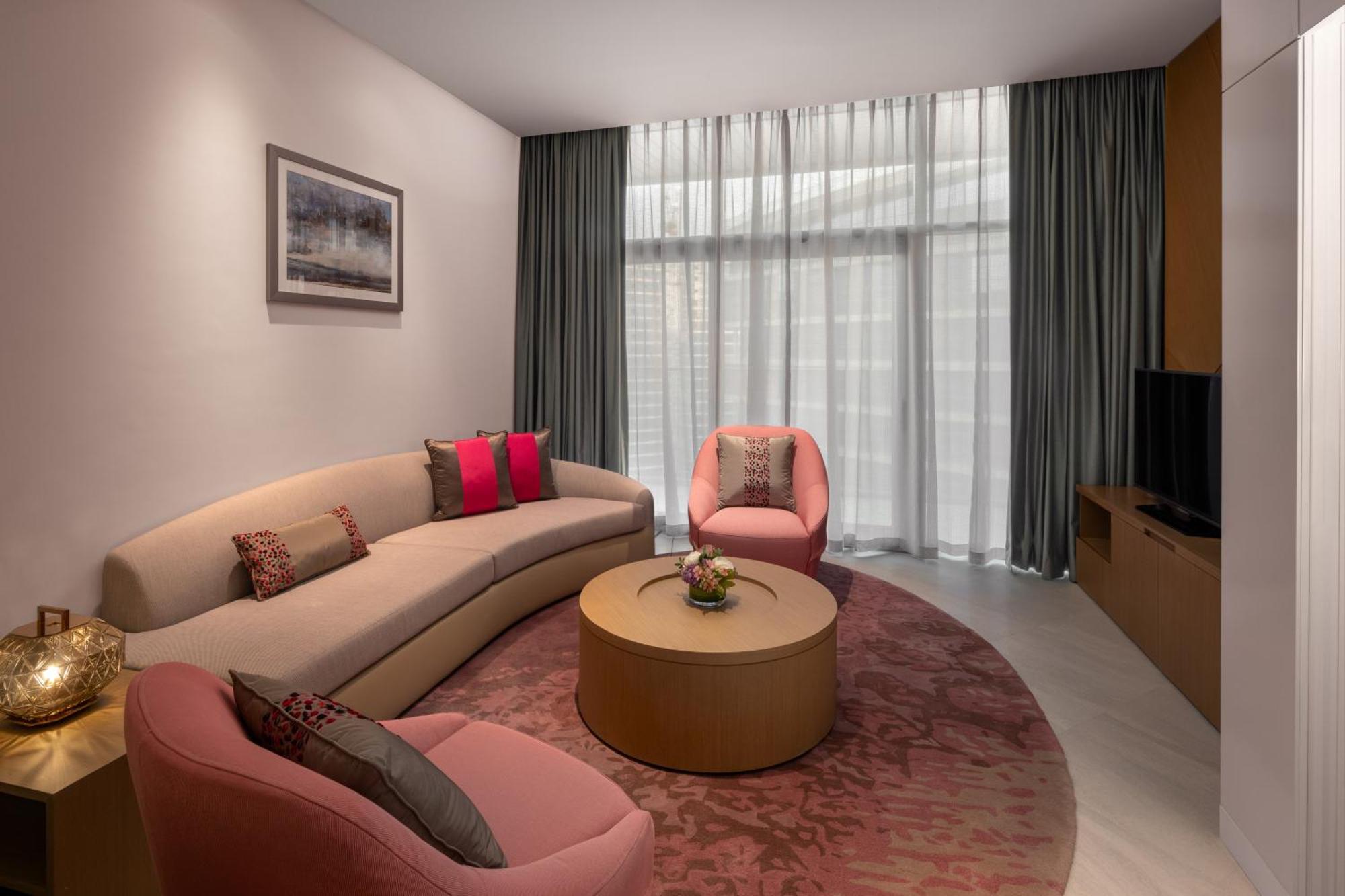 Hilton Creek & Residences Hotel