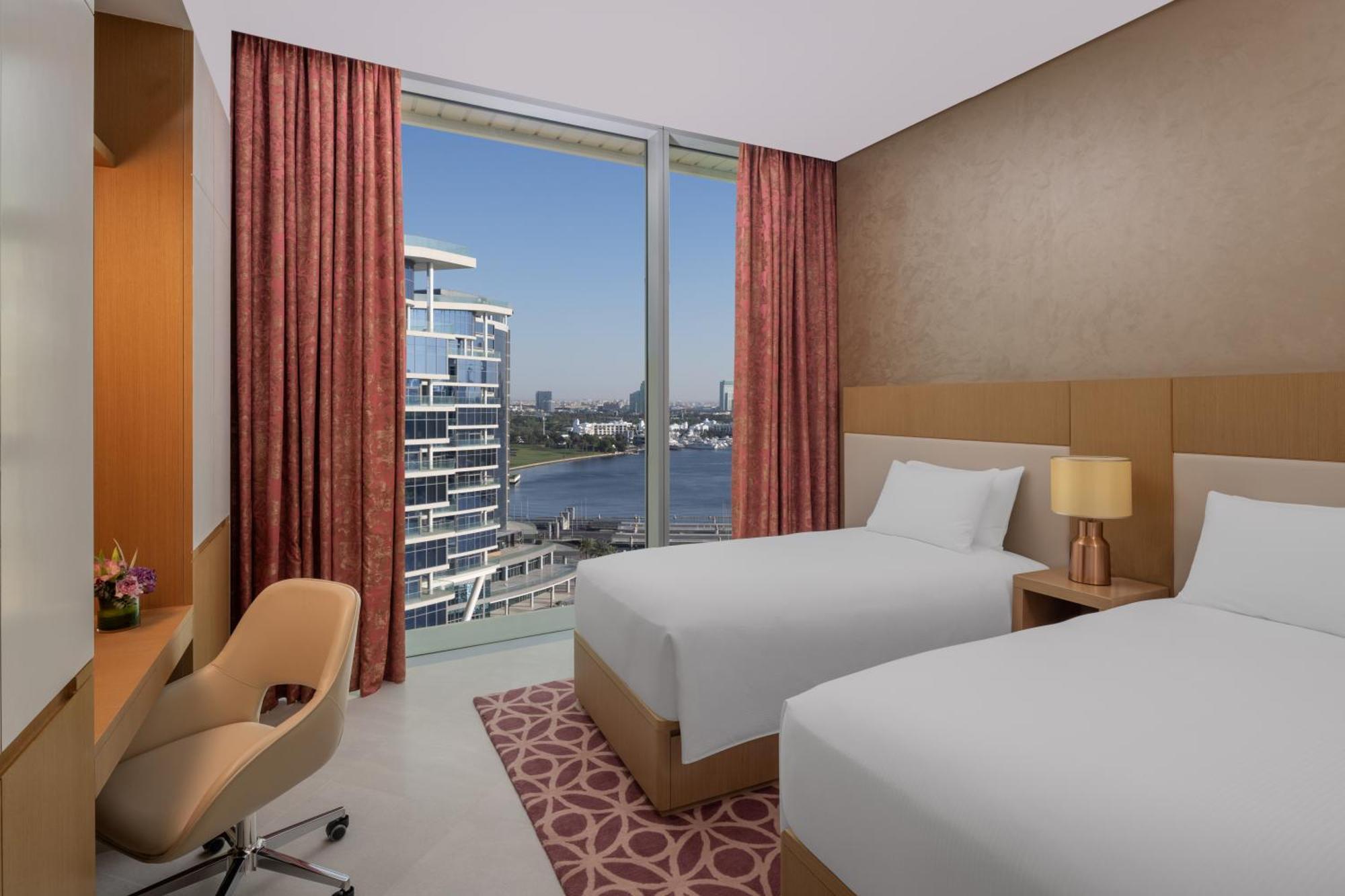 Hilton Creek & Residences 5*
