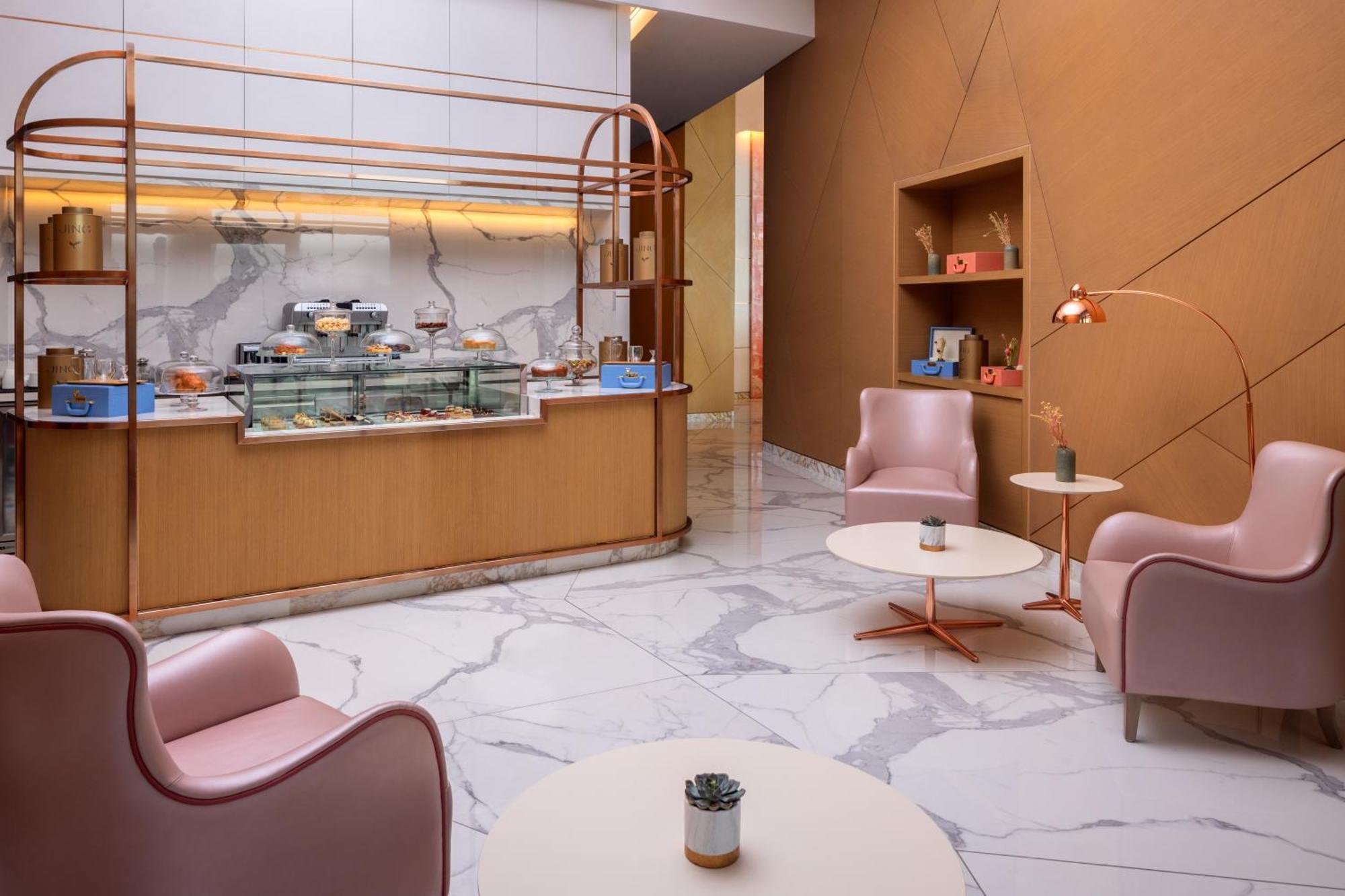 Hotel Hilton Creek & Residences 5*