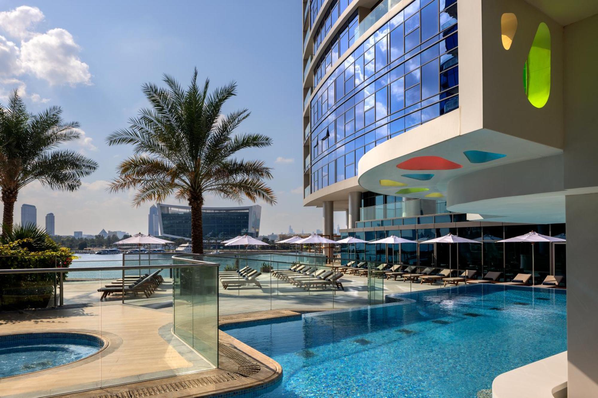 Hotel Hilton Creek & Residences