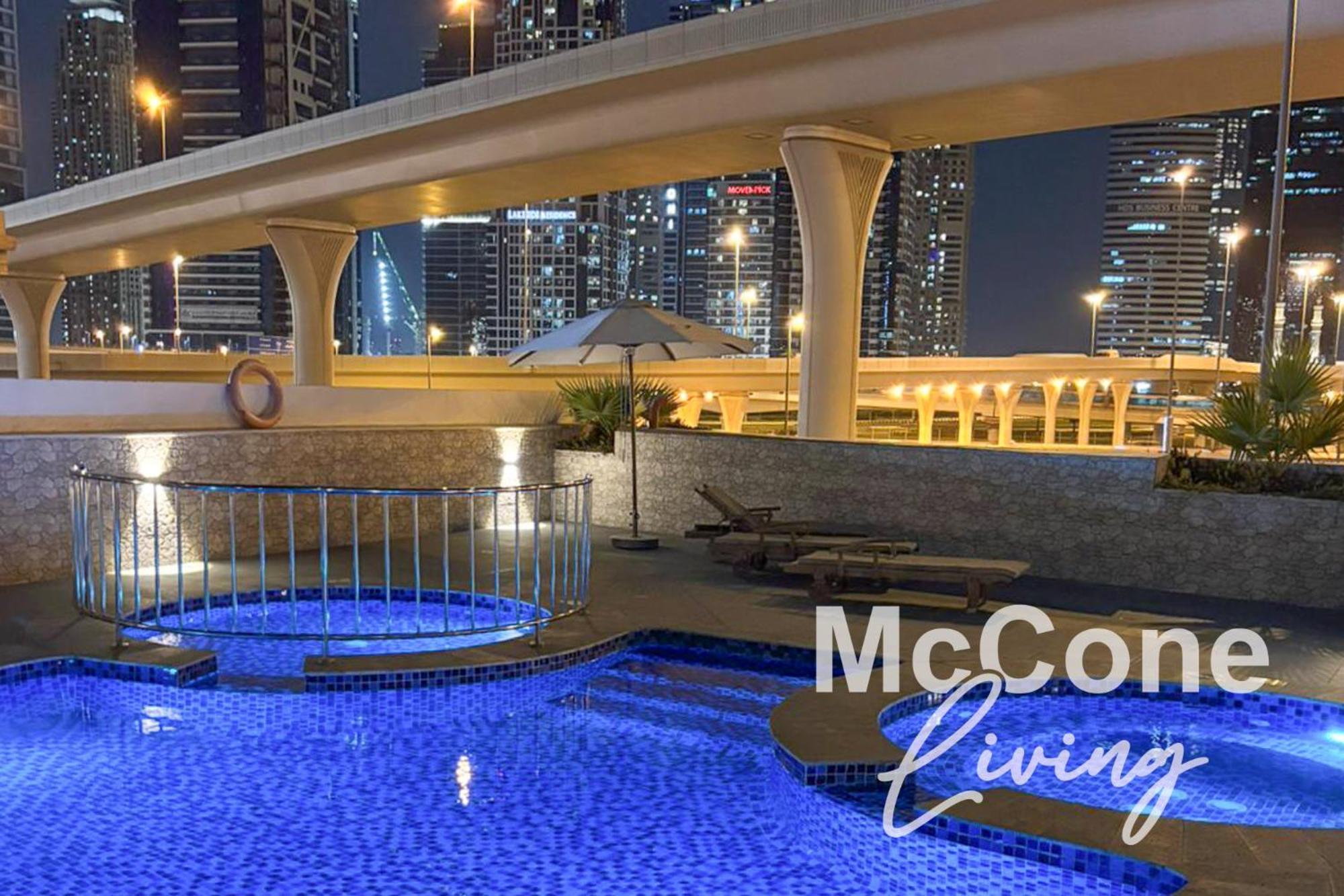 2br With Stunning Marina Skyline * Dubai