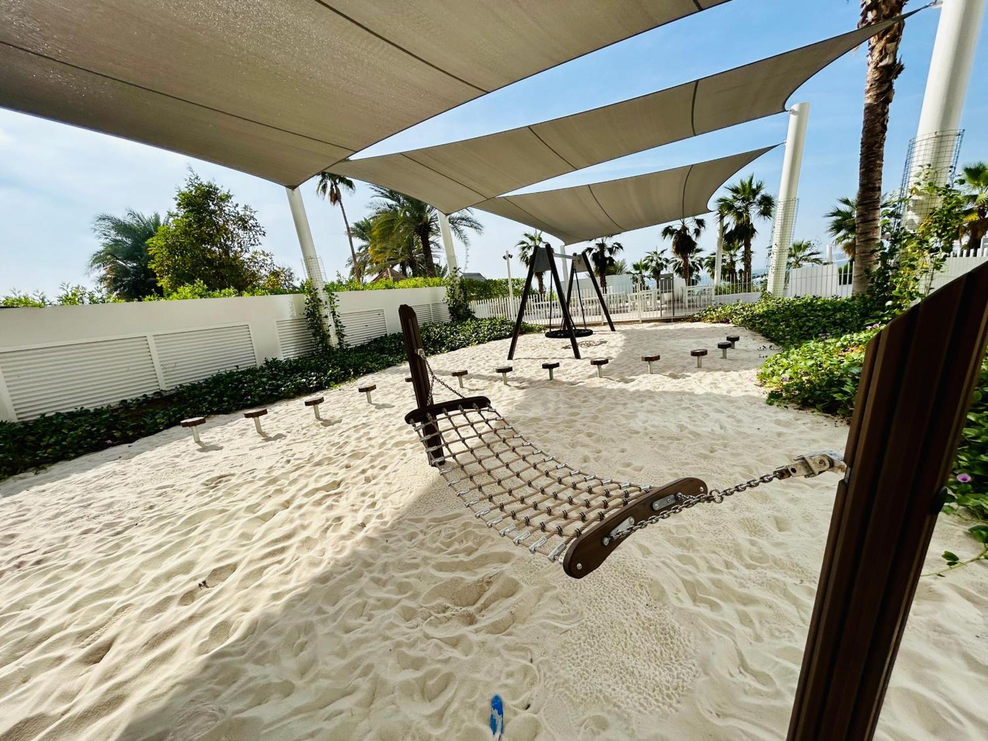 Apartment La Vie - 2 Bedroom Beachfront Full Sea View In Jbr