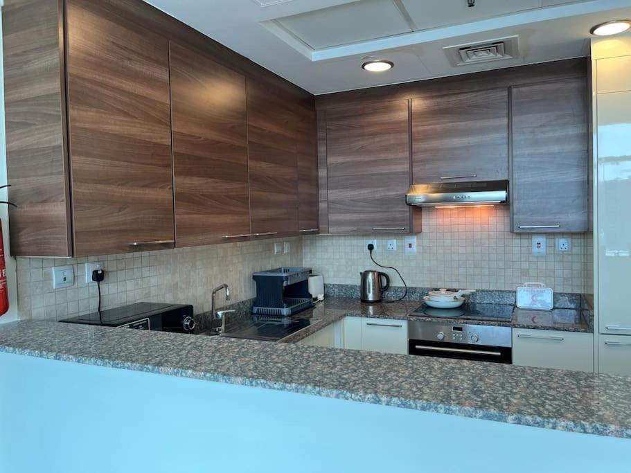 Apartment In Business Bay, Uae *