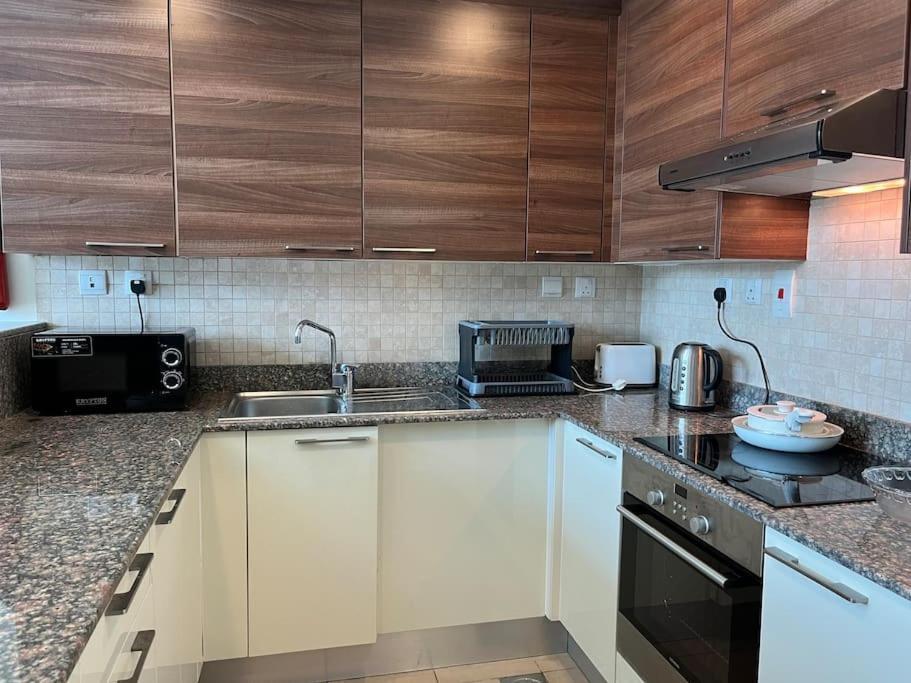 Apartment In Business Bay, Uae *