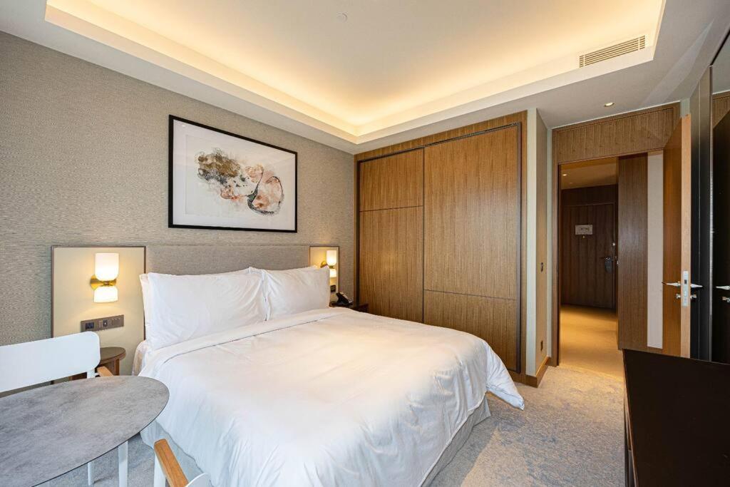 Stunning Address Opera 3bedroom Apartment *
