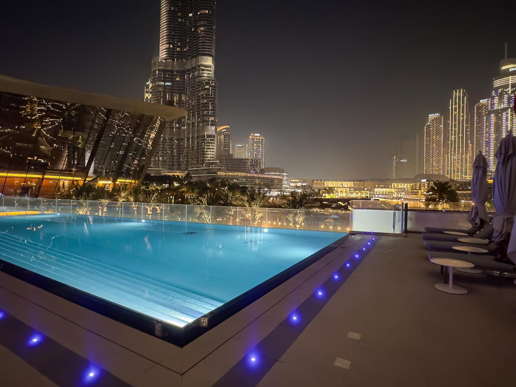 Grandeur 2 Bedroom I Burj Khalifa & Fountain Views I Free Parking, Gym, Pool, Wi-fi & Ps5 I By Skyline Serenity *