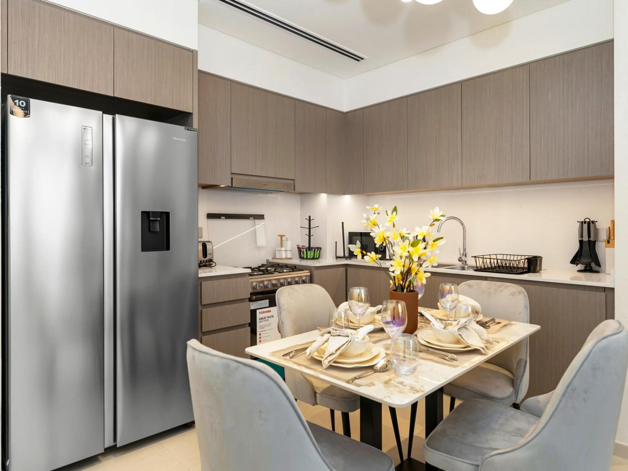 Grandeur 2 Bedroom I Burj Khalifa & Fountain Views I Free Parking, Gym, Pool, Wi-fi & Ps5 I By Skyline Serenity Apartment *