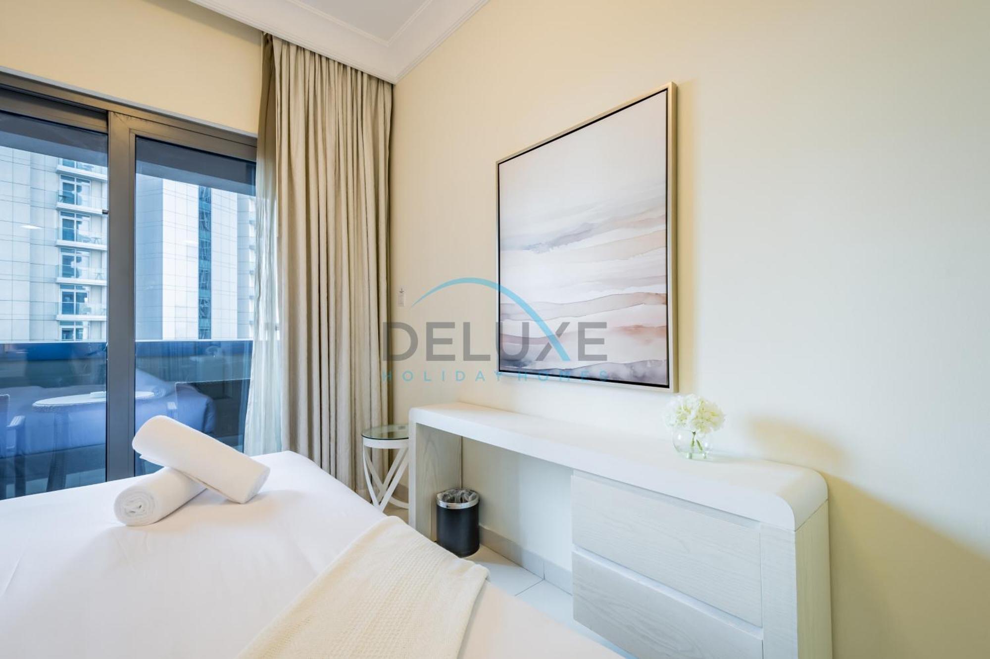 Whimsical 3br At The Signature, Downtown By Deluxe Homes Dubai