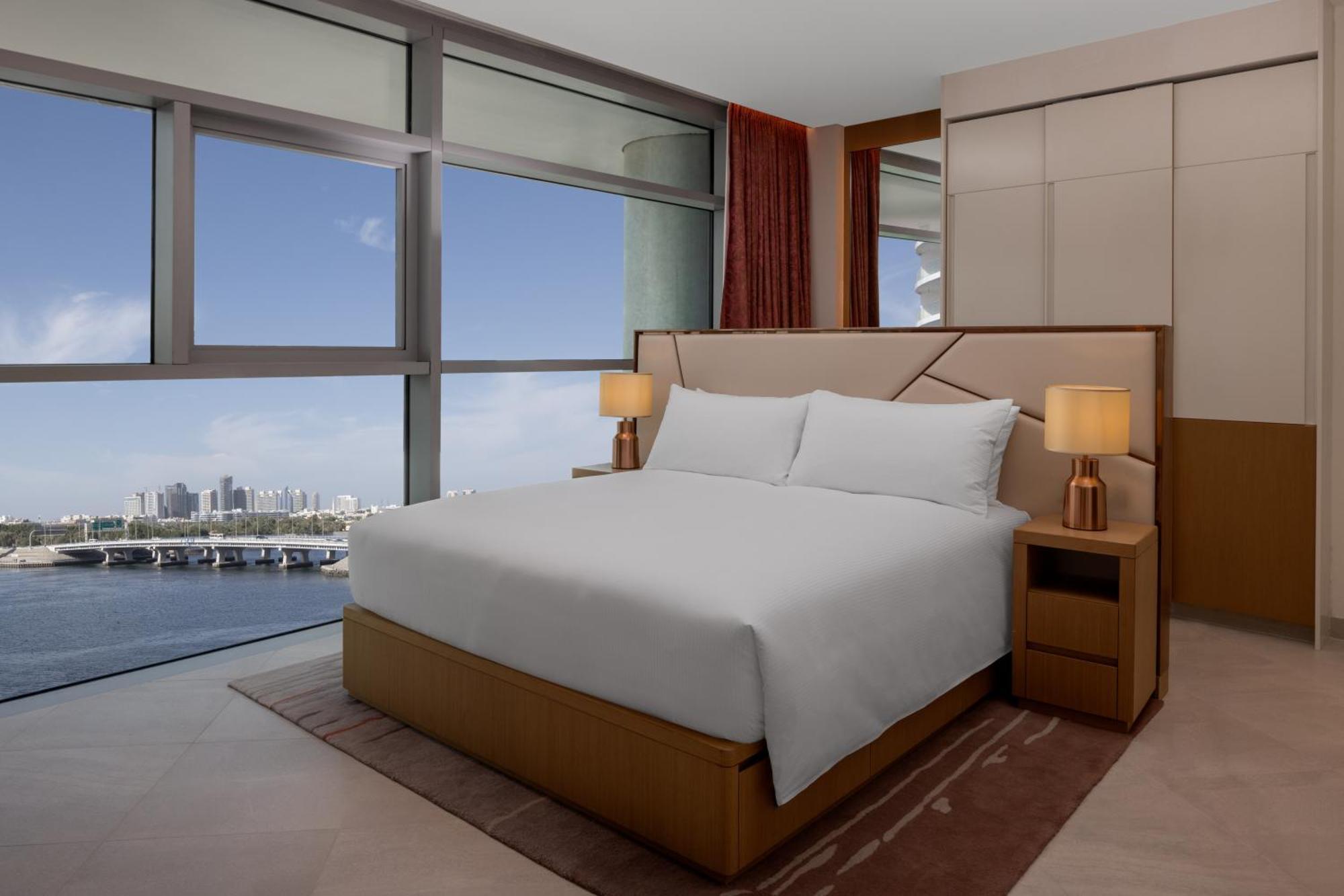 Hilton Creek & Residences