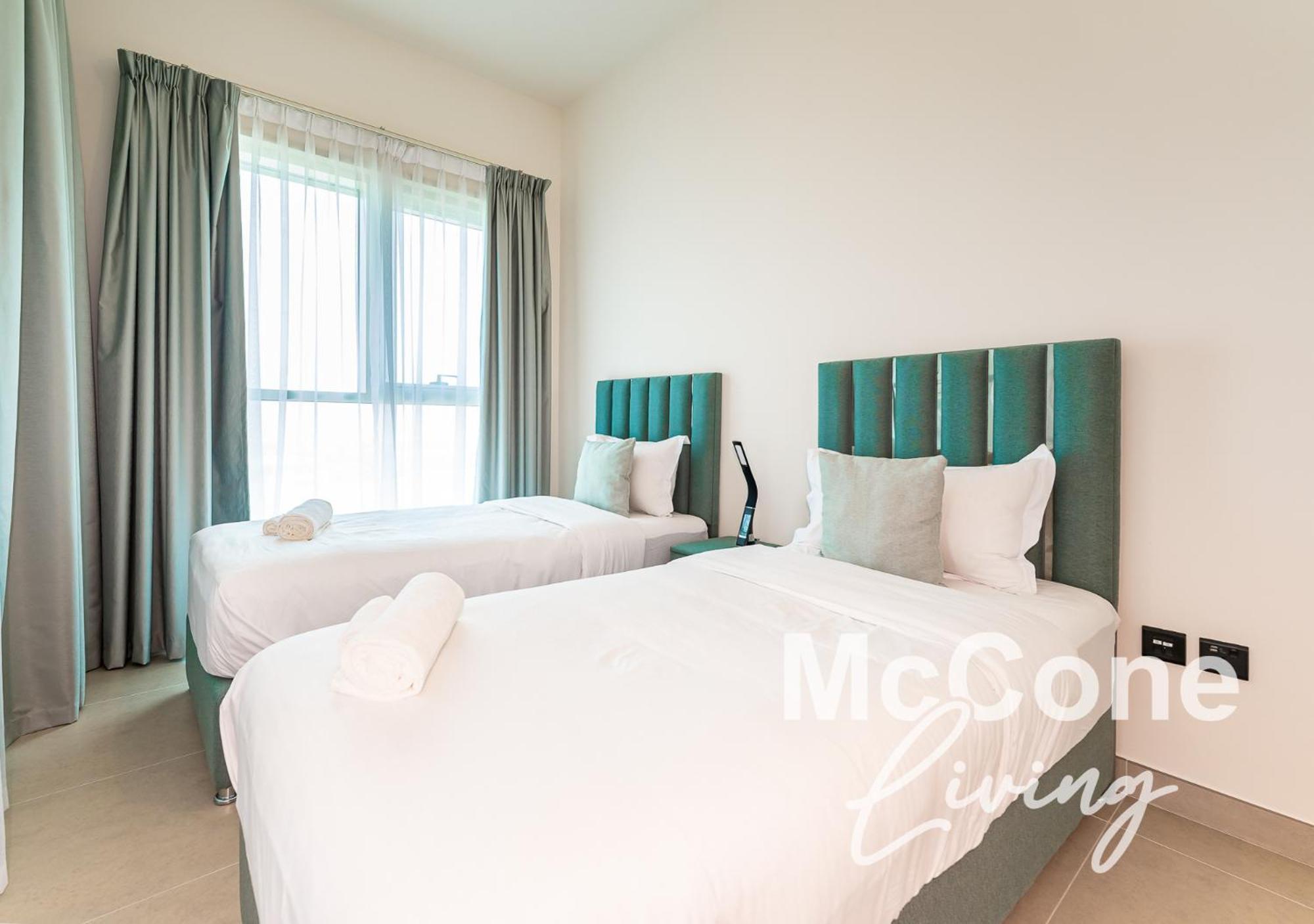 Apartment Inviting 2br With Pool & Pet-friendly Option *