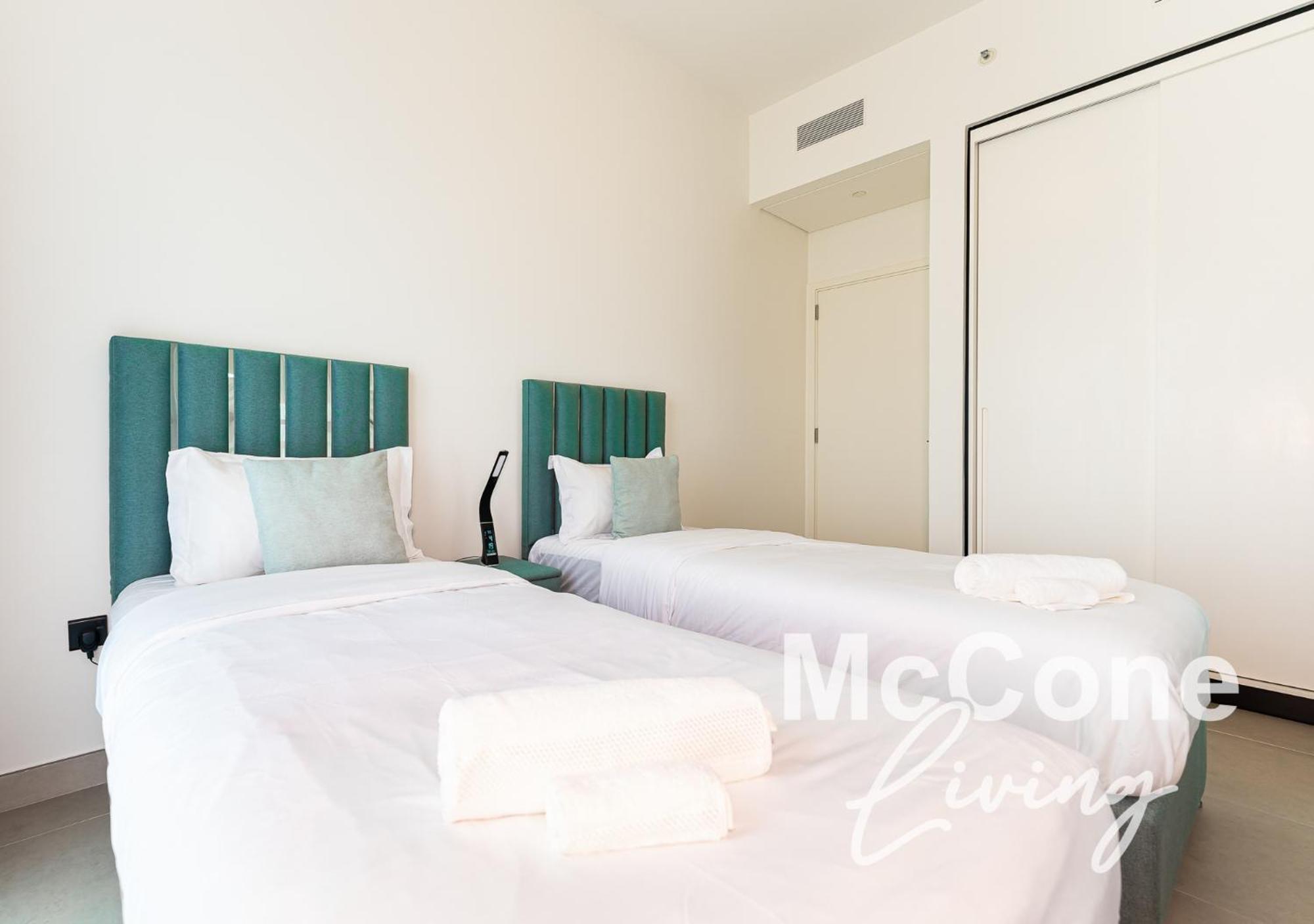 Apartment Inviting 2br With Pool & Pet-friendly Option Dubai